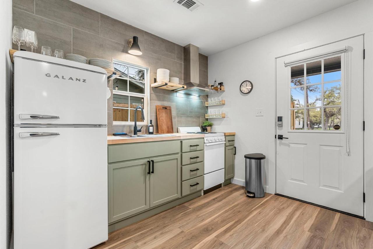 New! The Yellow Door- Downtown Wimberley W/ River Access Zewnętrze zdjęcie