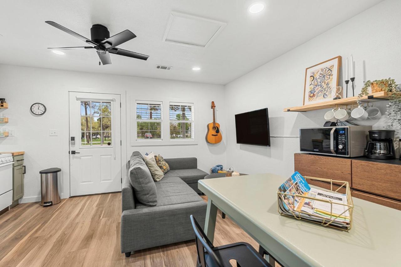 New! The Yellow Door- Downtown Wimberley W/ River Access Zewnętrze zdjęcie